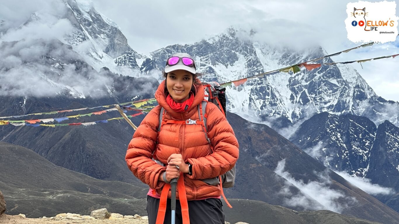 Beginners trekker must remember that sun cap is very important. Sun cap provide best sun protection to the mountaineers.